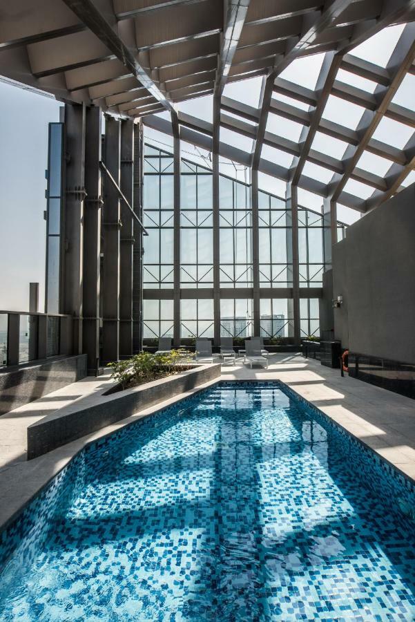 Fantastay Sparkle Tower One Bedroom Suite Marina View Dubai Dış mekan fotoğraf